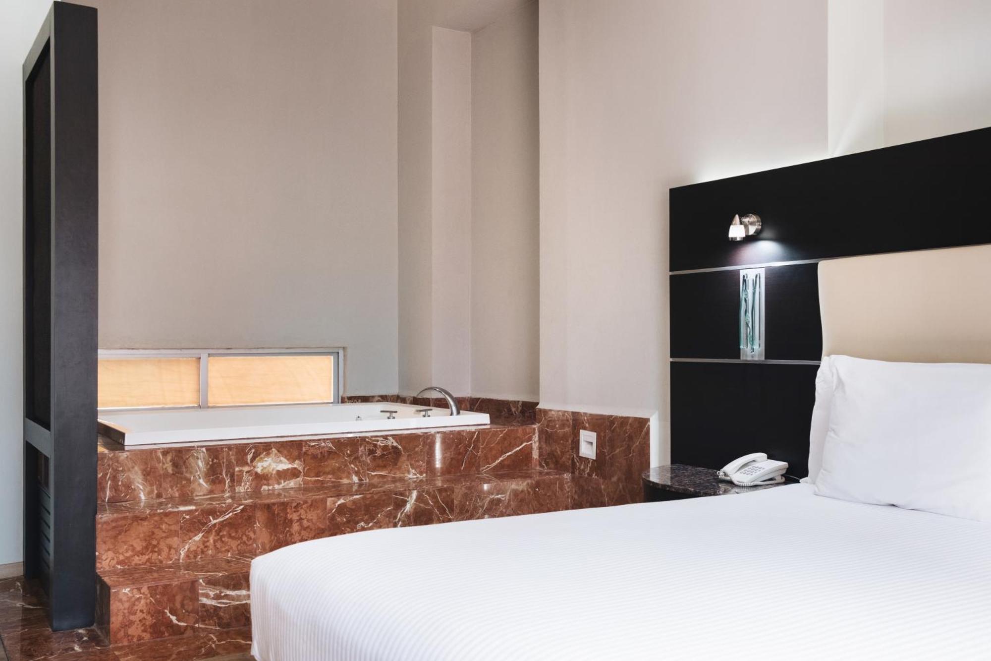 Hotel Exe Cities Reforma